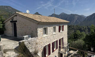 Maison 4 Pièces 167 m² à vendre à Gilette (06830)