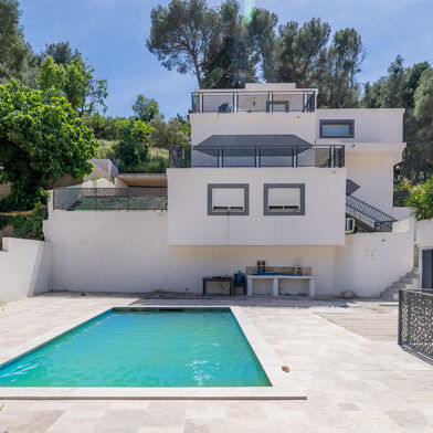 Maison 7 pièces 930000 €