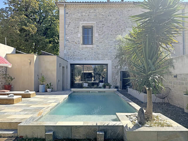 Maison de maitre renovée-160 M2- terrain 404 M2 — photo du bien