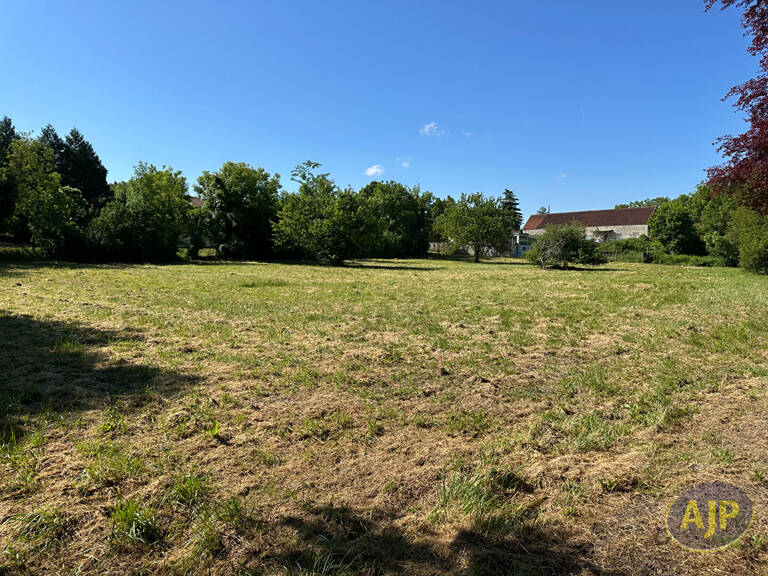 Terrain Pons 5501 m2 — photo 1