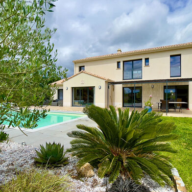 Maison 7 pièces 549000 €