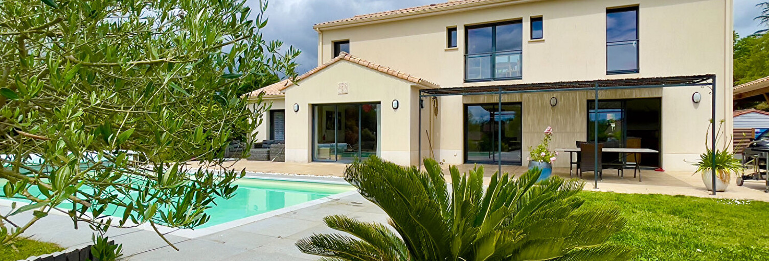 Maison 7 Pièces 182 m² à vendre à Le Cellier (44850)