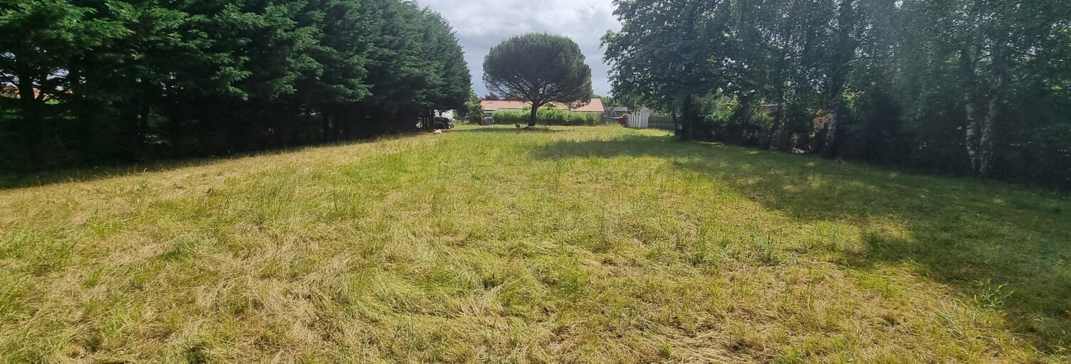 Terrain  2480 m² à vendre à Moutiers-sur-le-Lay (85320)