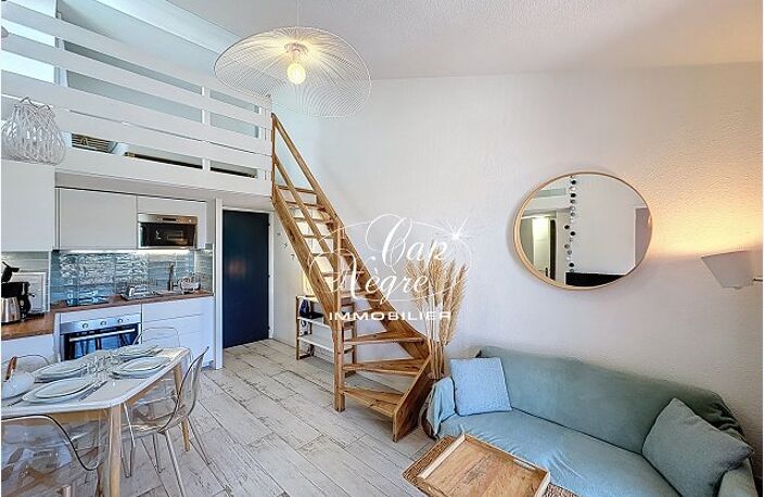 DUPLEX DERNIER ÉTAGE AU PIED DES PLAGES À VENDRE RÉNOVÉ À LA LON — photo 4