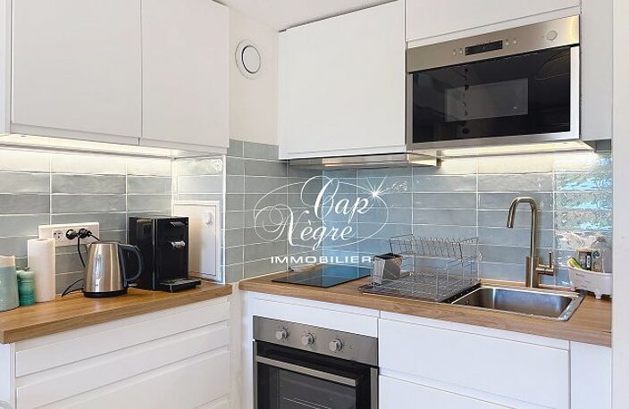 DUPLEX DERNIER ÉTAGE AU PIED DES PLAGES À VENDRE RÉNOVÉ À LA LON — photo 5