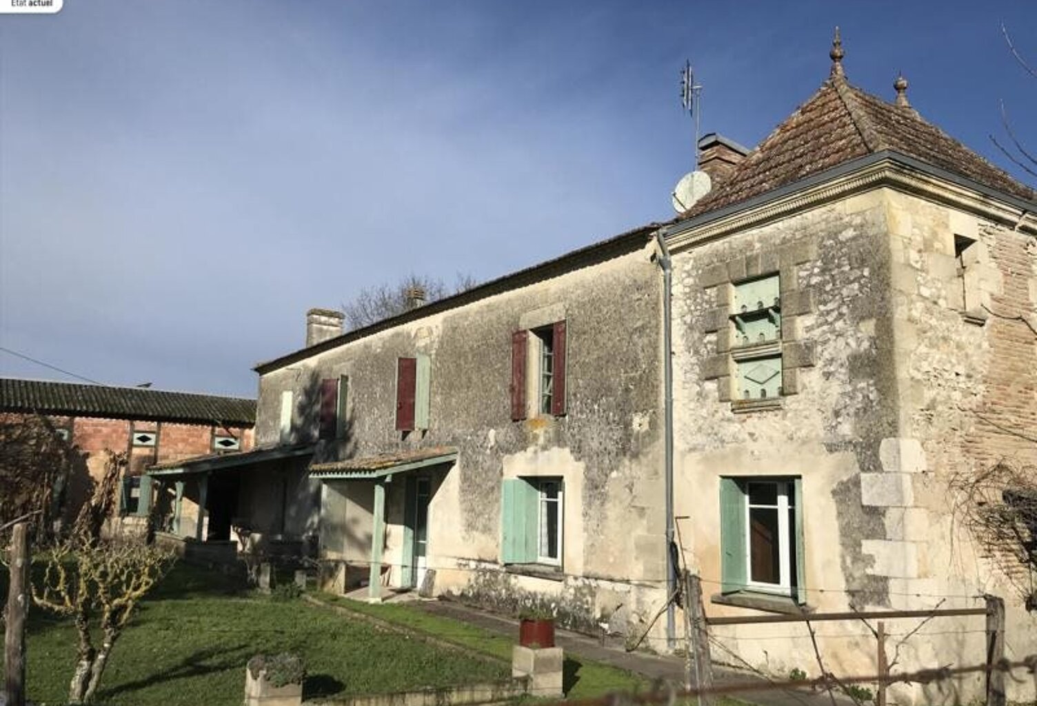 Maison en pierre de 3 pièces principales — photo 1