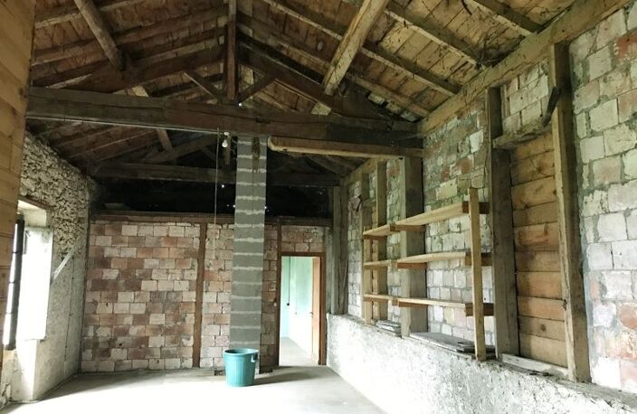 Maison en pierre de 3 pièces principales — photo 5
