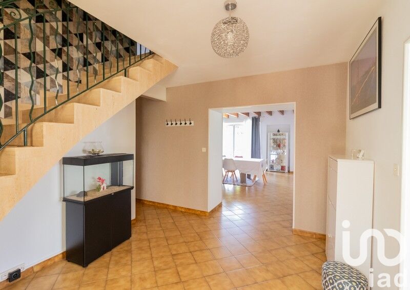 Vente Maison/villa 8 pièces - Photo 2