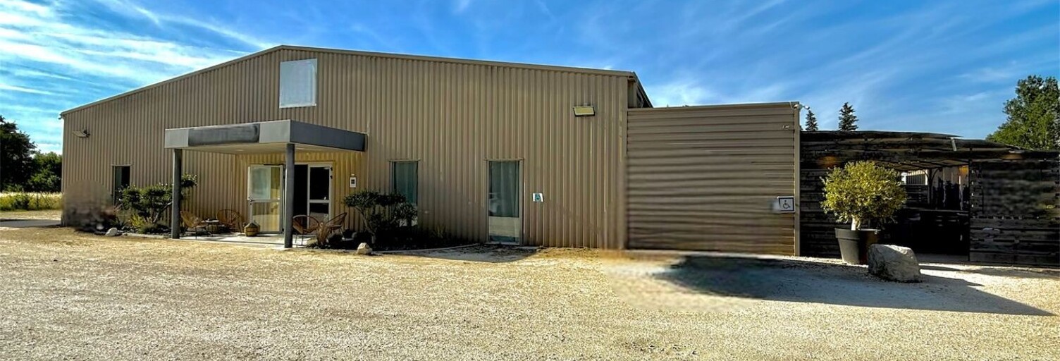 Commerce  700 m² à vendre à Pierrelatte (26700)