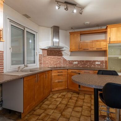 Maison 5 pièces 150500 €