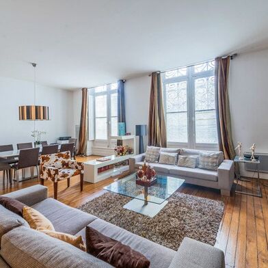 Appartement 4 pièces 937800 €