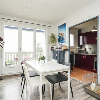 Appartement 3 pièces 153700 €