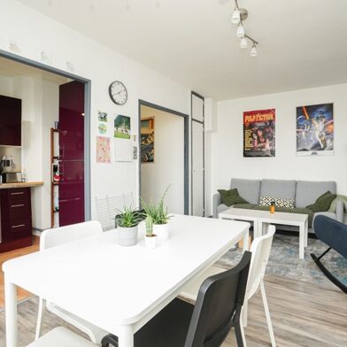 Appartement 3 pièces 153700 €