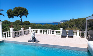 Maison 6 Pièces 250 m² à vendre à Saint-Cyr-sur-Mer (83270)