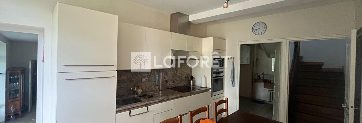 Maison 8 Pièces 170 m² à vendre à Calmont (12450)