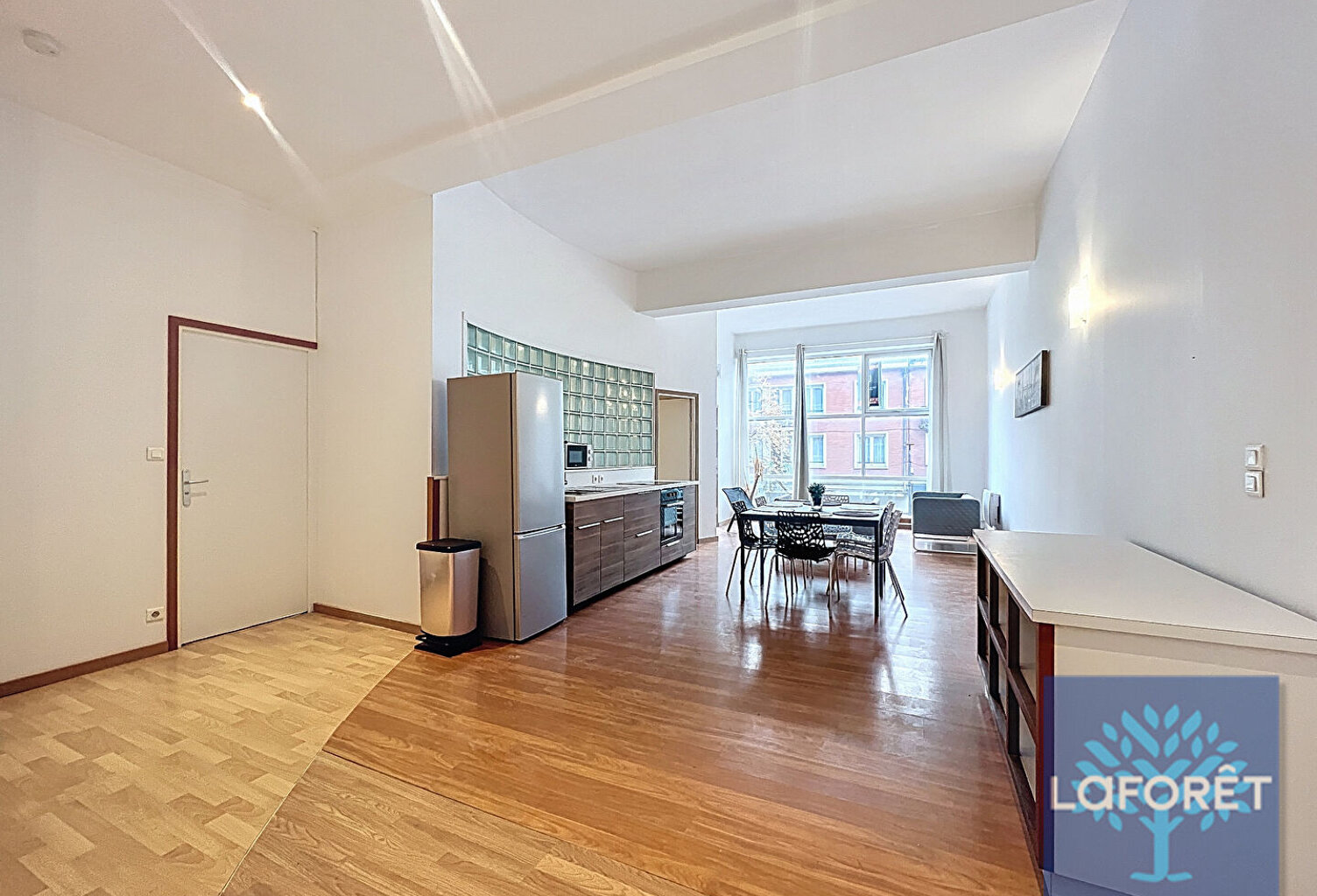Appartement Meublé T5 en Hyper Centre de Valenciennes — photo 1
