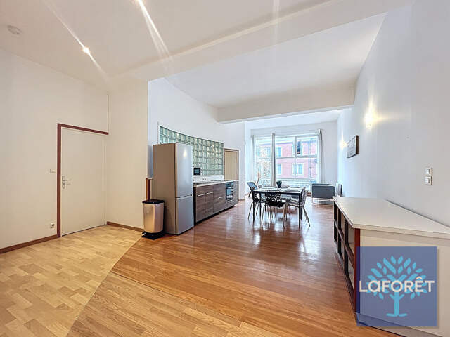 Appartement Meublé T5 en Hyper Centre de Valenciennes — photo du bien