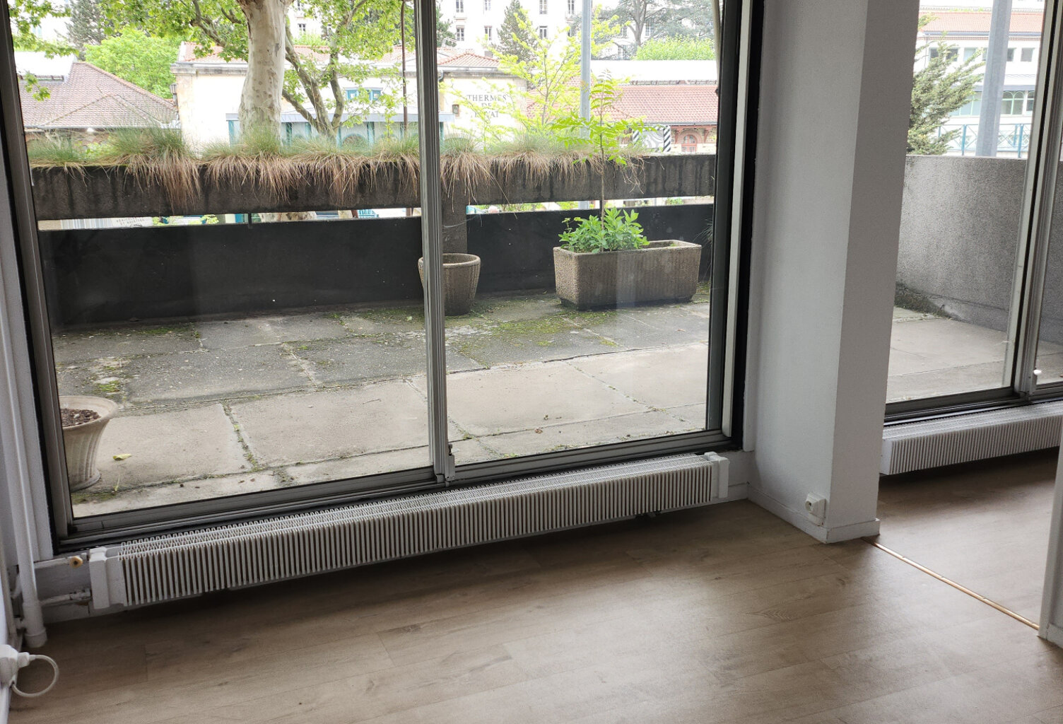 Bureau Limite ROYAT/ CHAMALIERES — photo 1