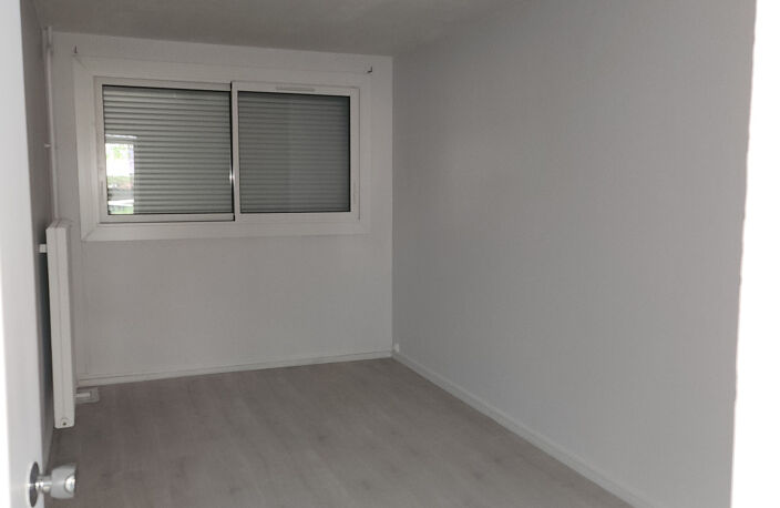 Bureau Limite ROYAT/ CHAMALIERES — photo 4
