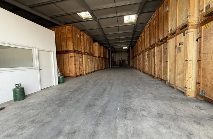 Hangar à vendre — photo 3