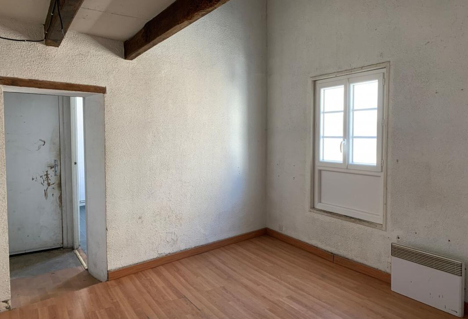 Ensemble Immobilier en centre ville de Surgères — photo 1