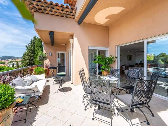 AIX-EN-PROVENCE - CENTRE VILLE A PIED -  DUPLEX   130 M² -  DERN — photo du bien