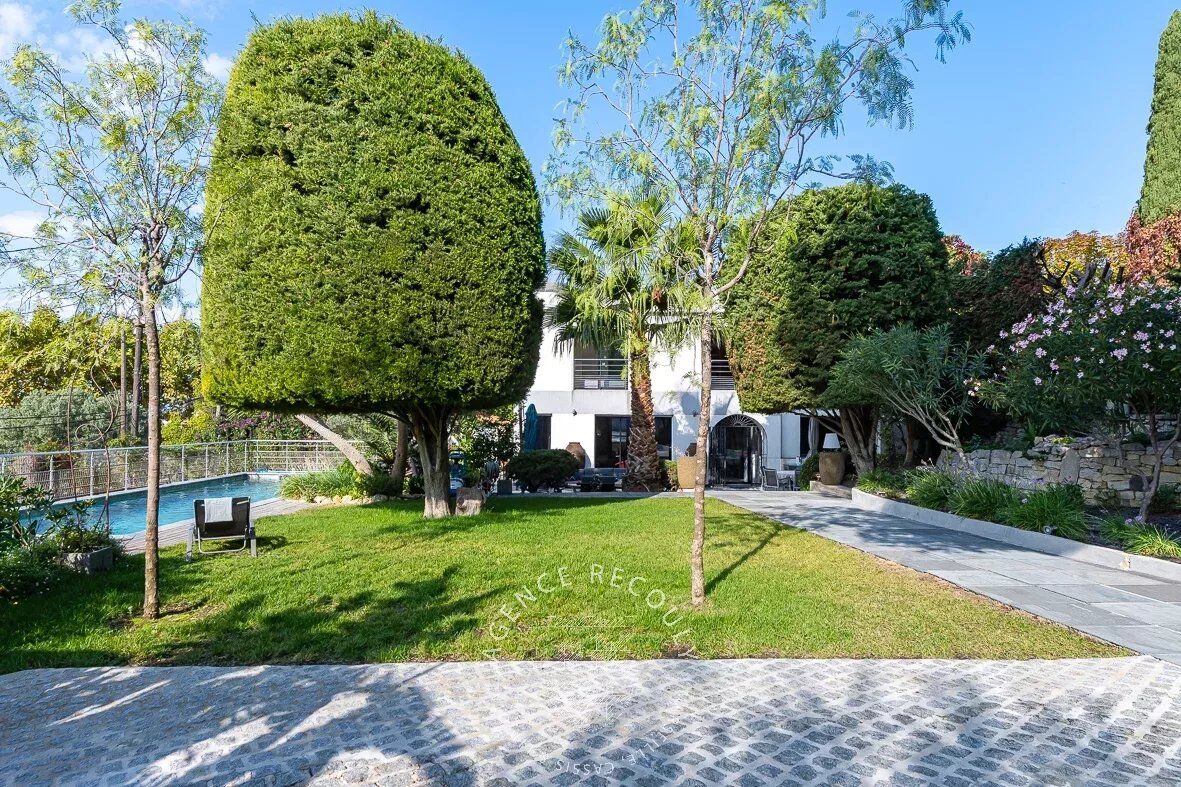 Villa / Maison  T7 à vendre Marseille 7eme 13007