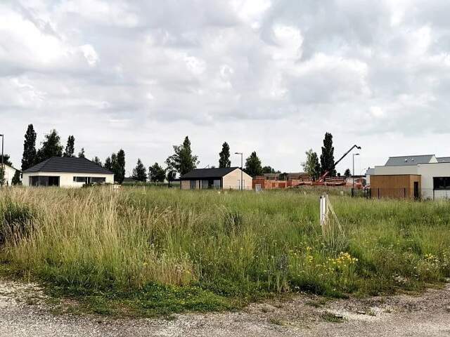 À vendre à PONT-SAINTE-MARIE   Terrain constructible en écoq — photo du bien