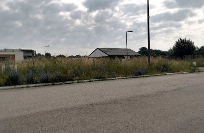 À vendre à PONT-SAINTE-MARIE   Terrain constructible en écoq — photo 2
