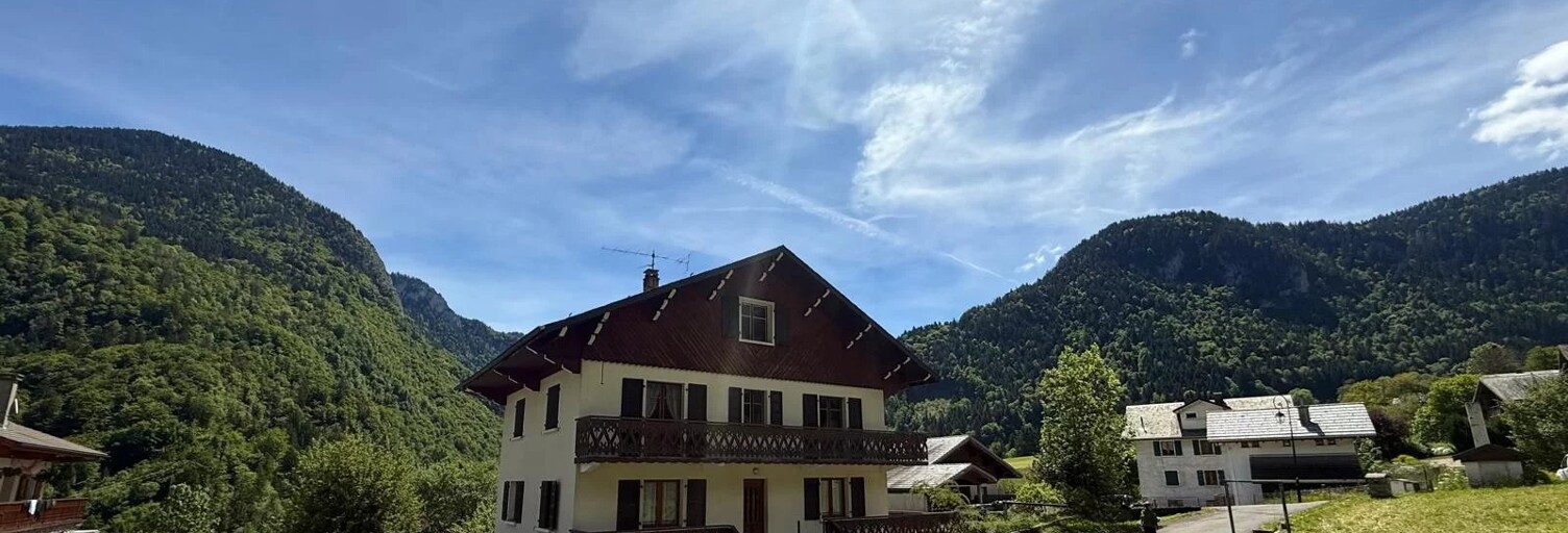 Maison 8 Pièces 167 m² à vendre à Bonnevaux (74360)