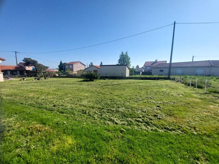 Terrain à construire  600 m²  — photo 1