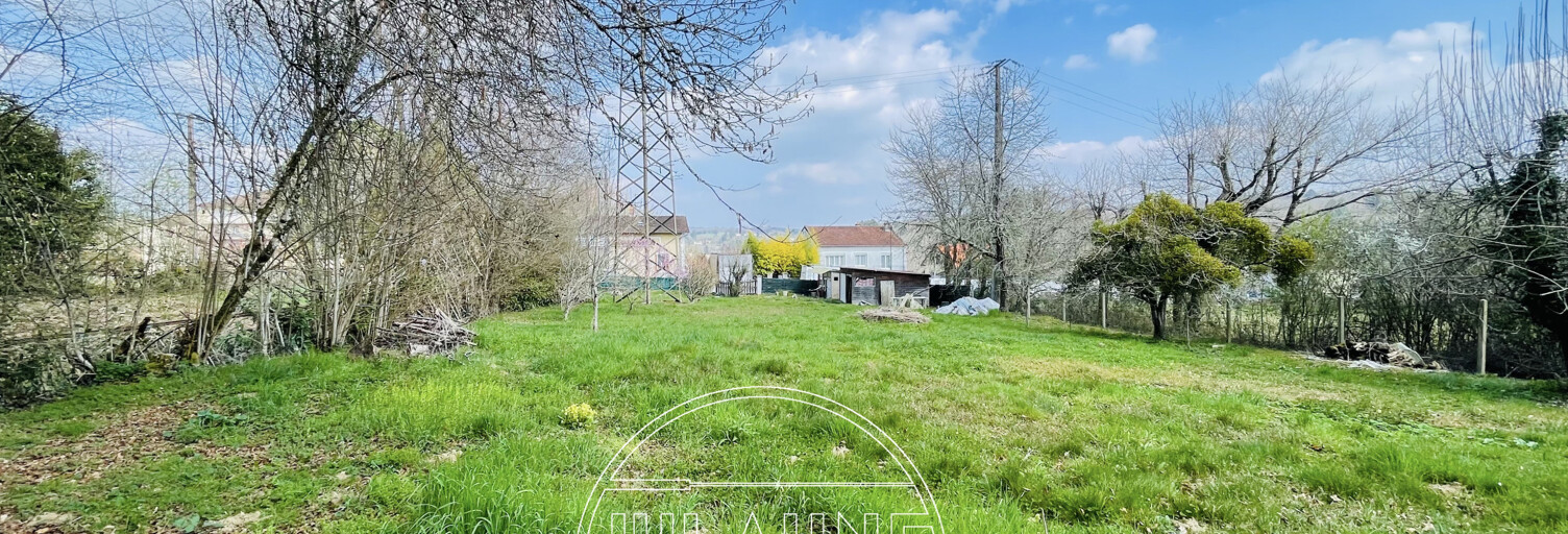 Terrain  1351 m² à vendre à Saint-Priest-Taurion (87480)