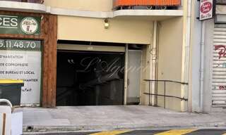 Garage   m² à vendre à Nice (06100)