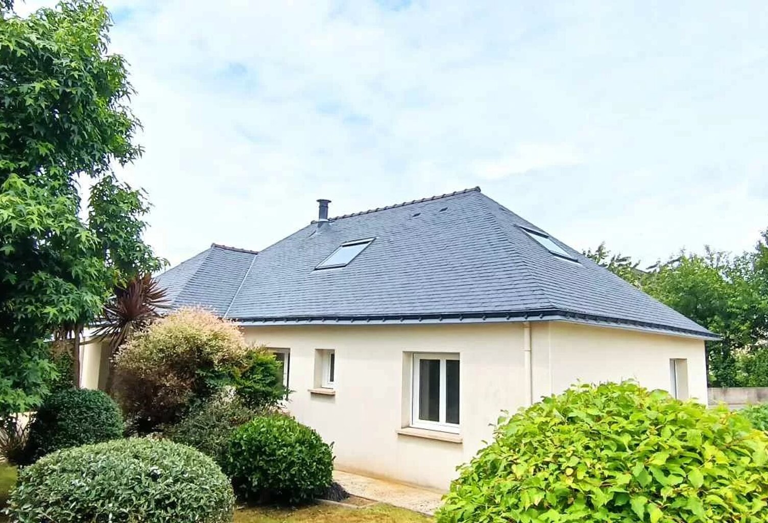EXCLUSIVITÉ - MAISON FAMILIALE PLAIN-PIED GARAGE - LOCMINE — photo 1
