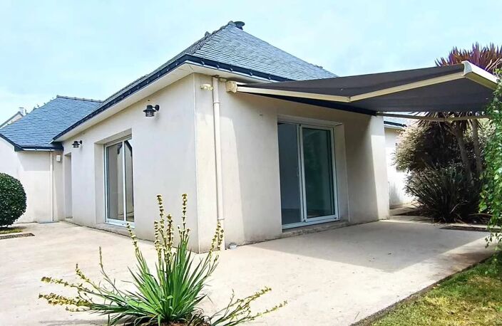 EXCLUSIVITÉ - MAISON FAMILIALE PLAIN-PIED GARAGE - LOCMINE — photo 3