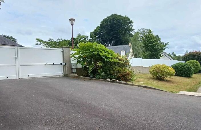 EXCLUSIVITÉ - MAISON FAMILIALE PLAIN-PIED GARAGE - LOCMINE — photo 5
