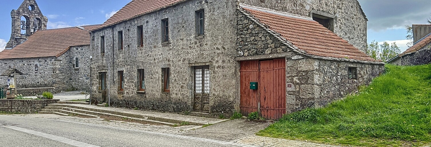 Maison 14 Pièces 354 m² à vendre à Lachamp-Raphaël (07530)