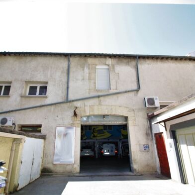 Commerce  750000 €