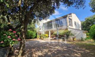 Maison 11 Pièces 250 m² à vendre à Nîmes (30900)