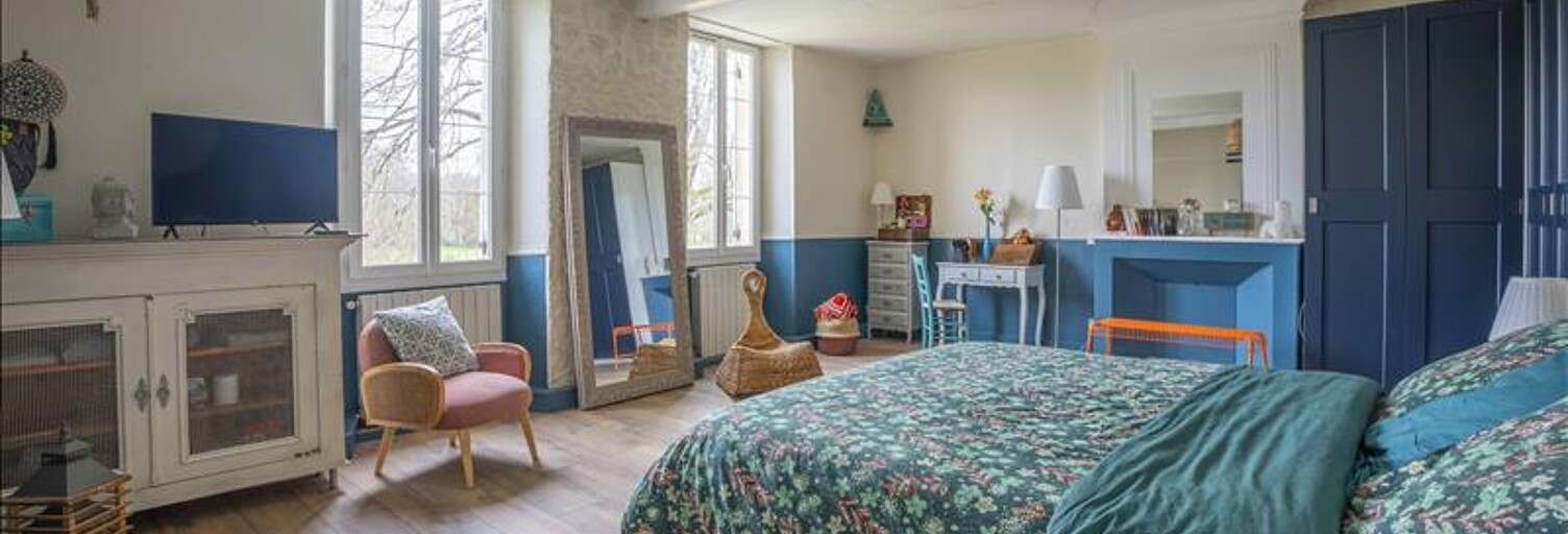 Maison 6 Pièces 320 m² à vendre à Allas-Champagne (17500)