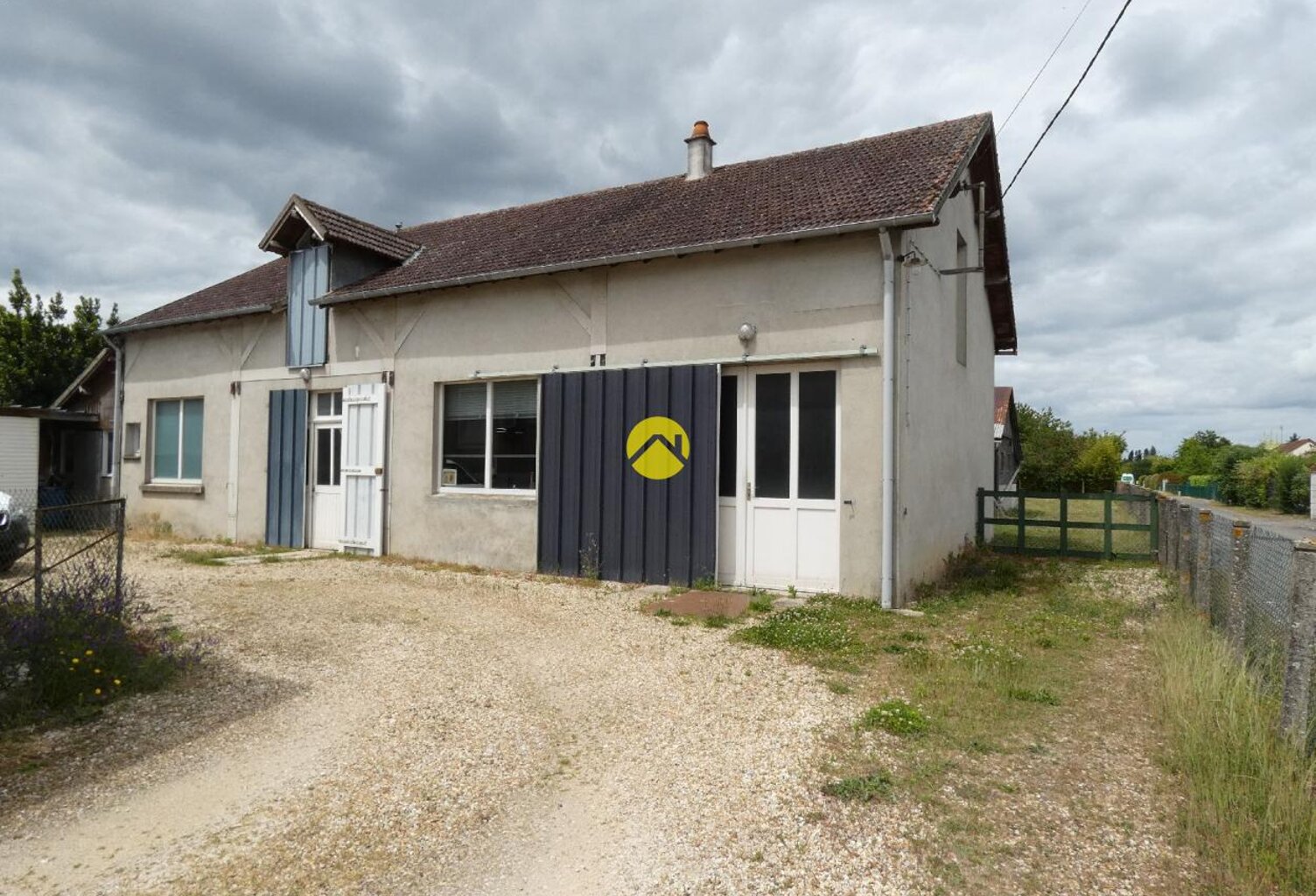 AUBIGNY SUR NERE  18700 — photo 1