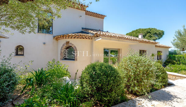 Villa / Maison 8 pièces  à vendre Sainte-Maxime 83120