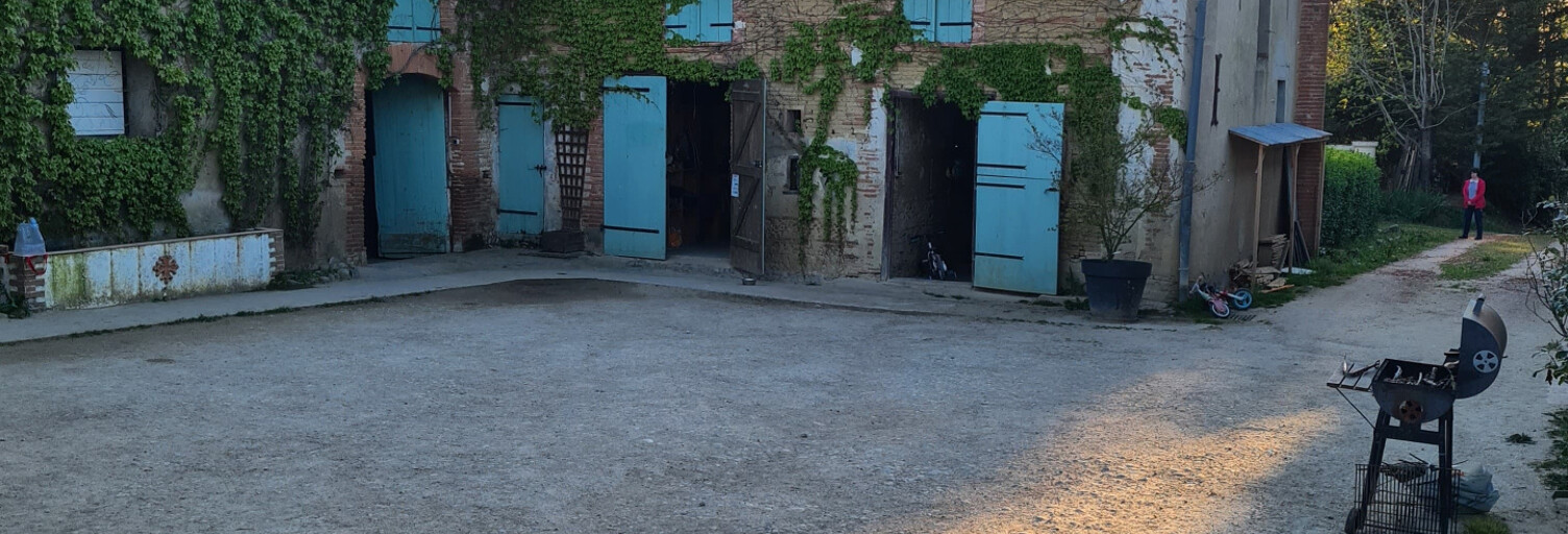 Commerce  62459 m² à vendre à Cintegabelle (31550)