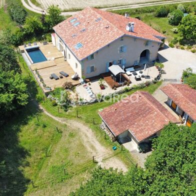 Maison 8 pièces 745000 €