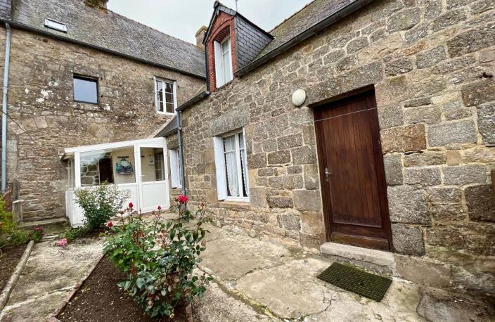 Charmante maison en pierre avec local commercial – En plein cœur de Rostrenen — photo 2