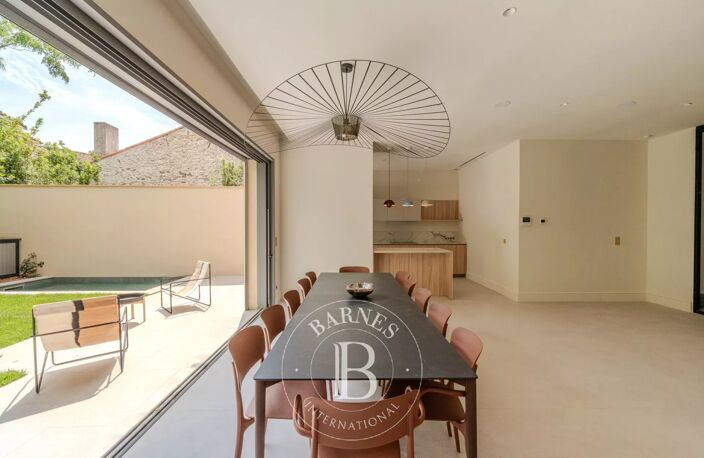 CENTRE-VILLE AIX-EN-PROVENCE – MAISON DE VILLE 230 M² – 4 CHAMBR — photo 5