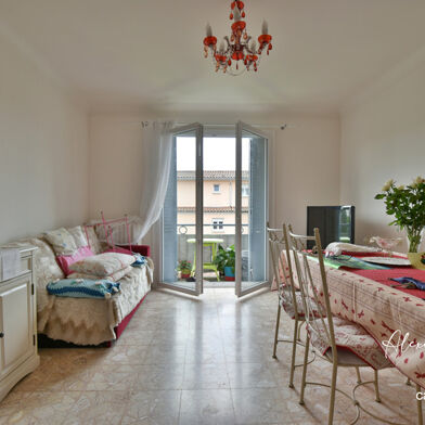 Appartement 4 pièces 157500 €