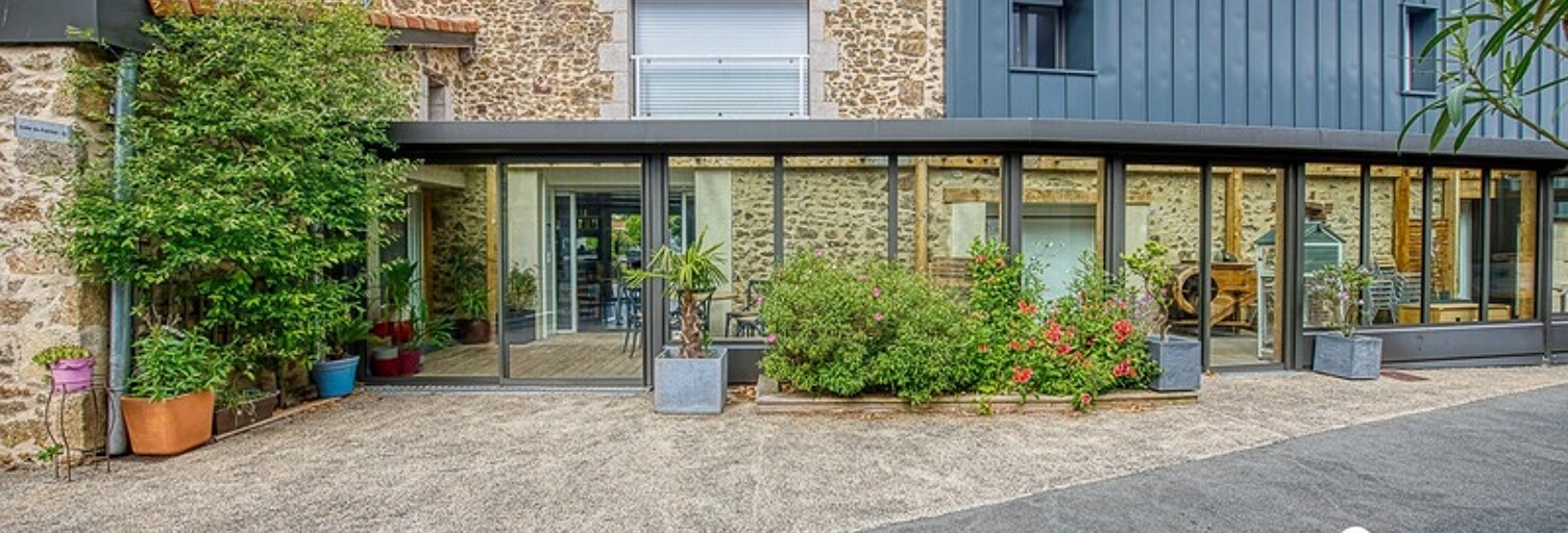 Maison 20 Pièces 417 m² à vendre à Sèvremont (85700)