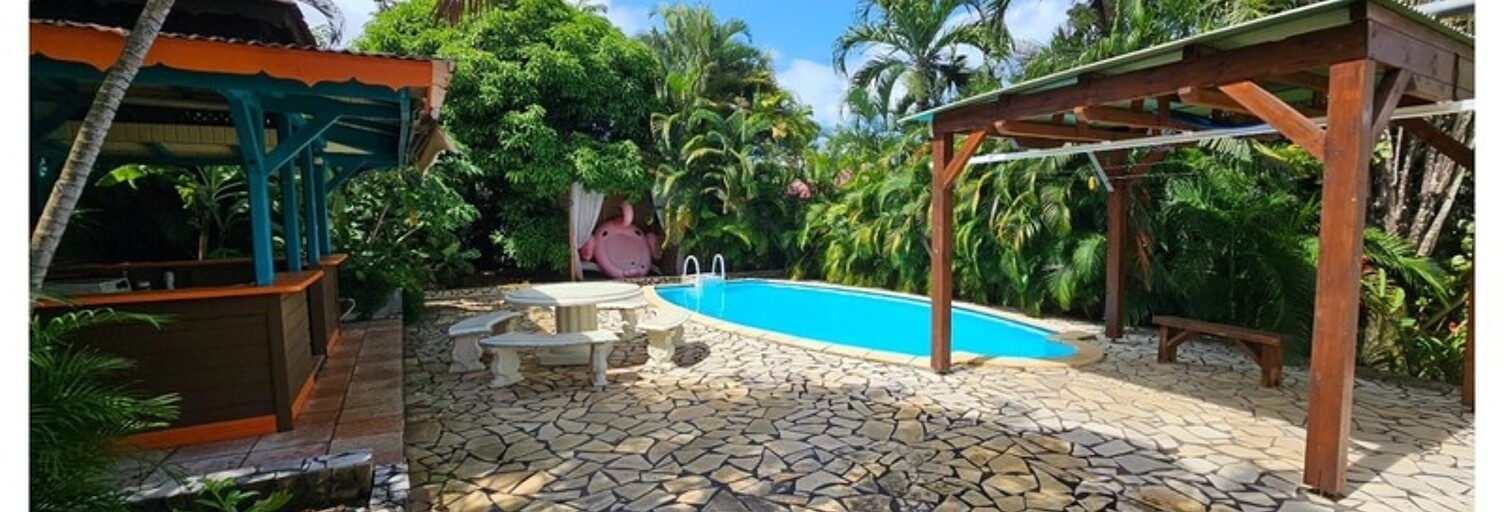 Maison 12 Pièces 234 m² à vendre à Bouillante (97125)