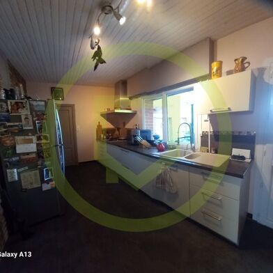 Maison 8 pièces 325000 €